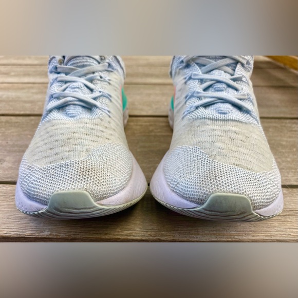 Nike React Infinity Flyknit 2 Sneakers Women’s - Picture 8 of 9